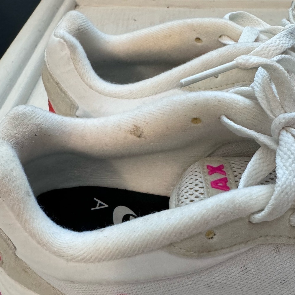 Nike Women's Air Max Solo White and Pink Sneakers - Picture 5 of 10